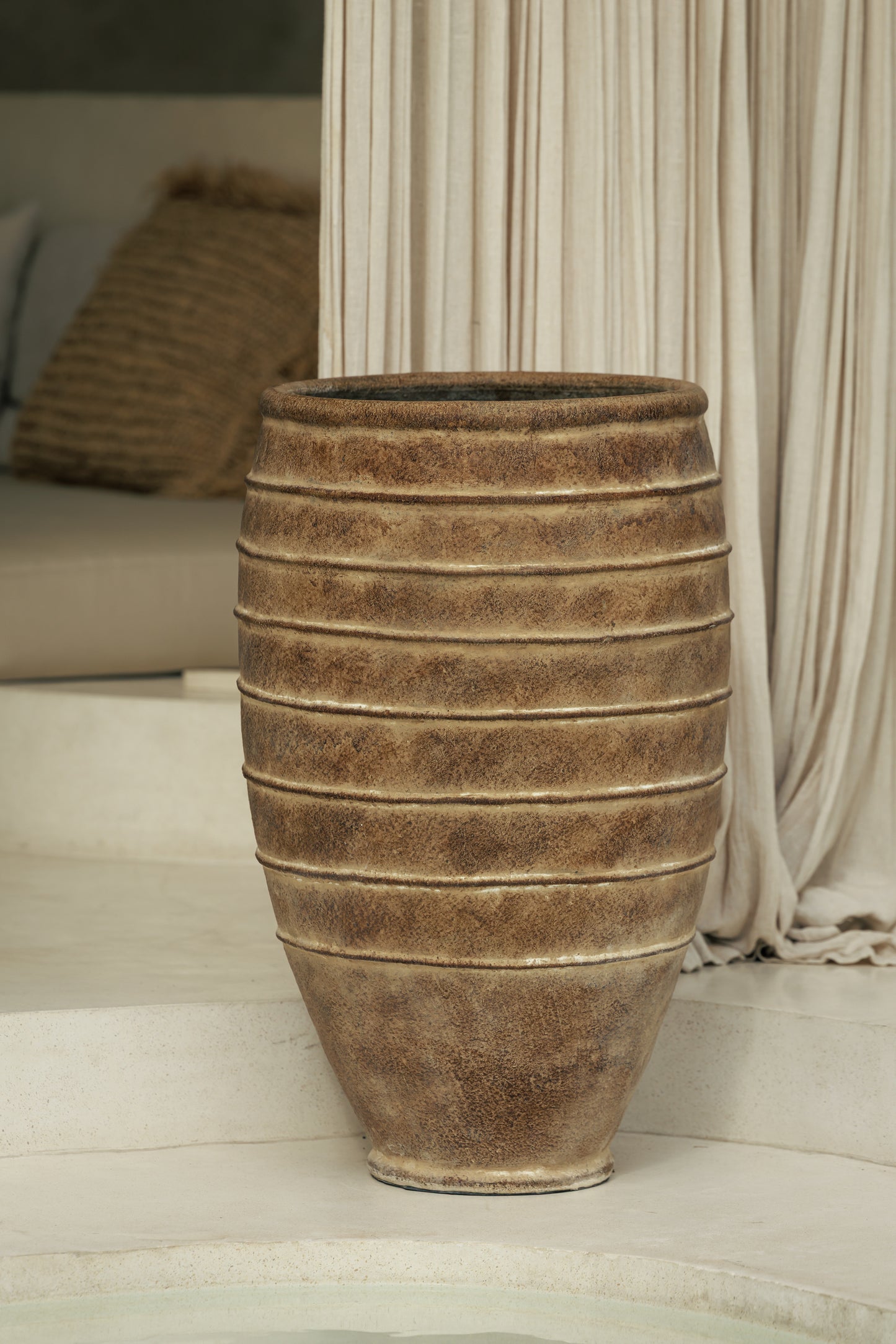 Jarre Tirta Antique