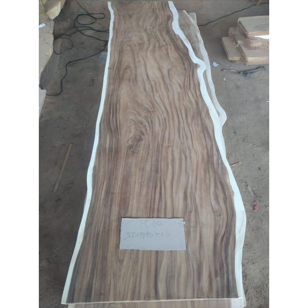 300 x 79-87 cm - Bois de Suar