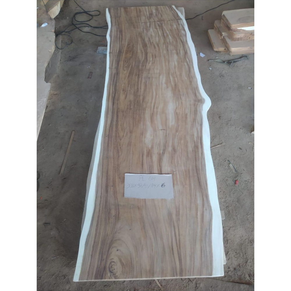 300 x 84-92 cm - Bois de Suar