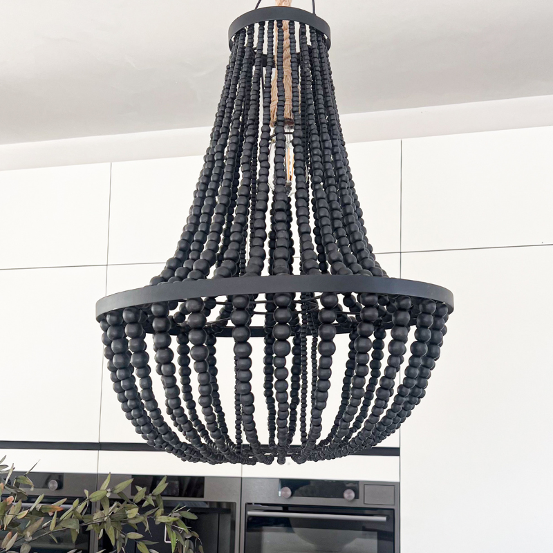 Luminaire en perles de caféier