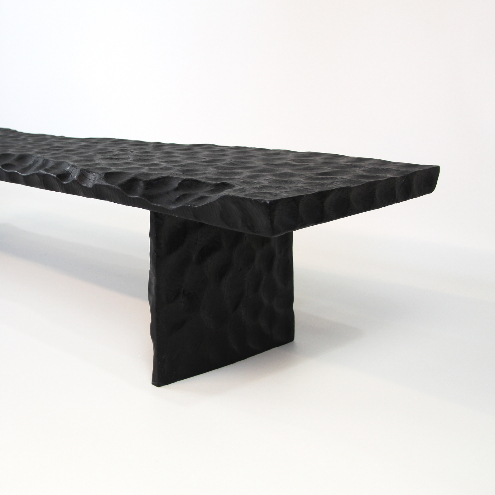 Banc en litchi martelé (198 x 40 x 38 cm)