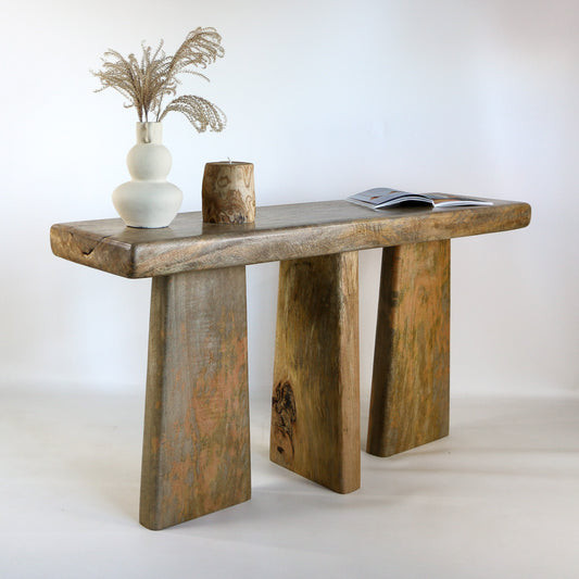 Console Wira