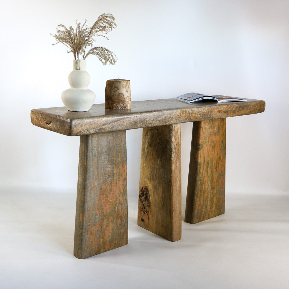 Console Wira