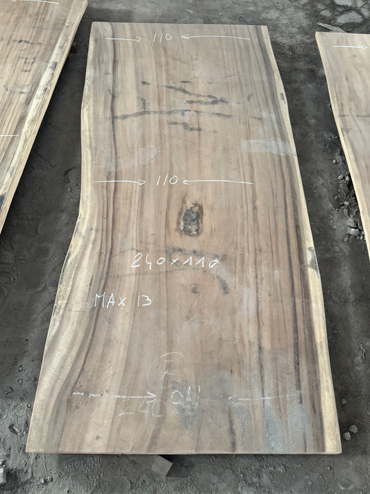 240 X 110 cm I13