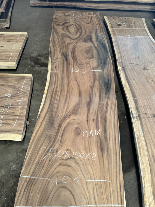 350 x 100 cm I18
