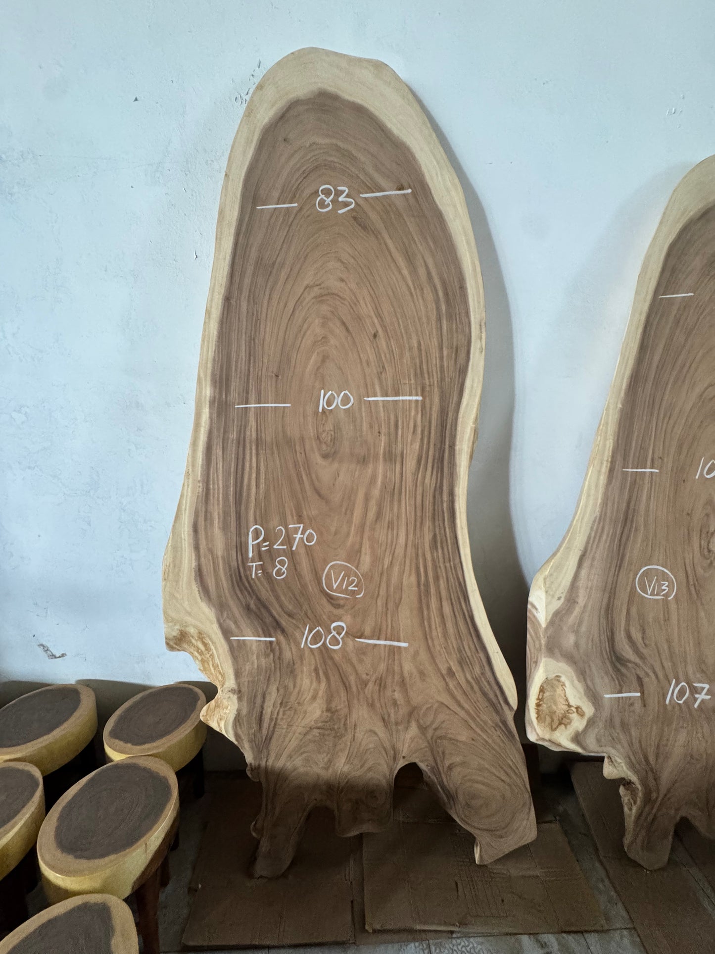 270 x 83 - 108 cm V12