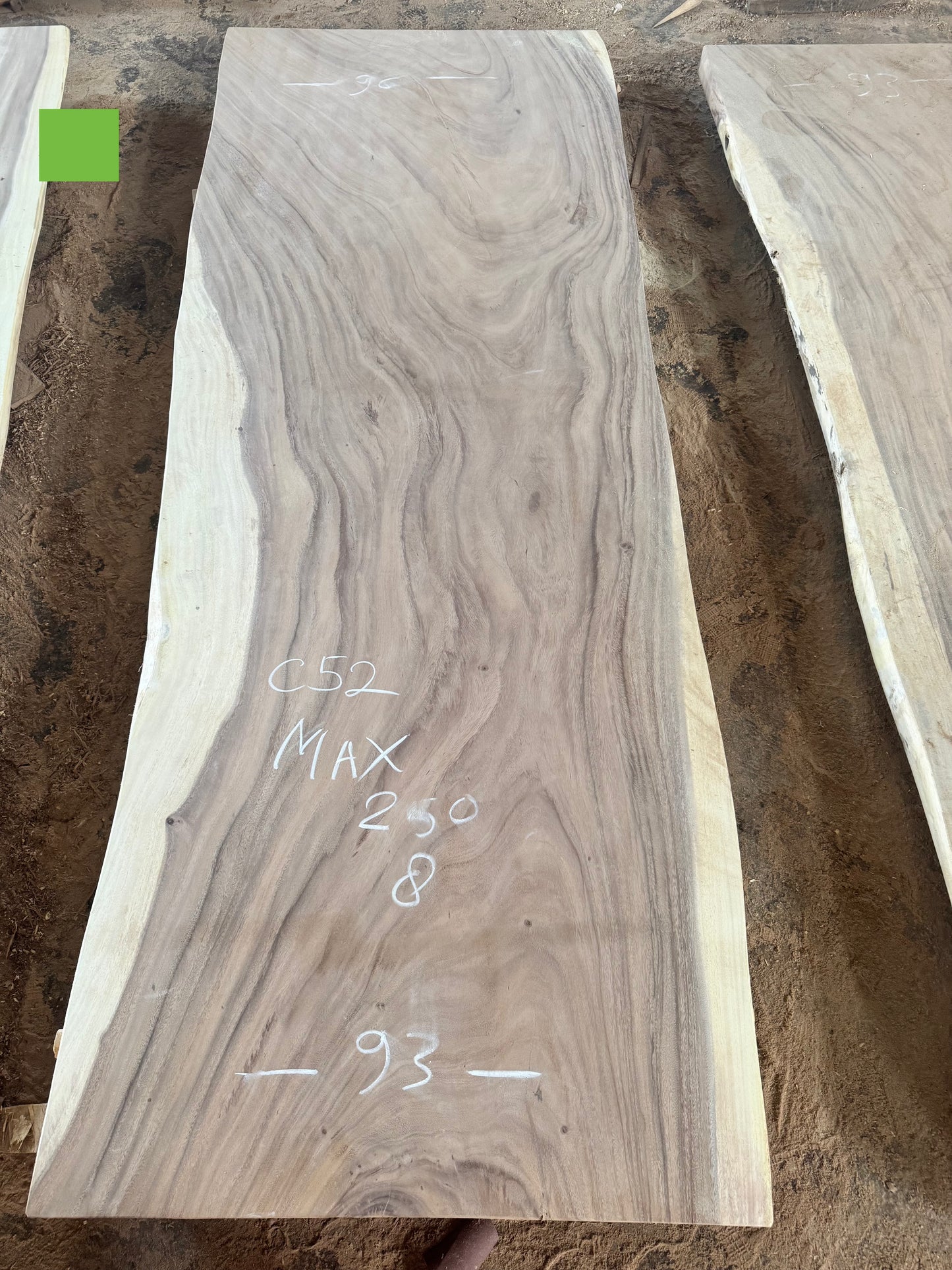 250 x 93 - 96 cm C52